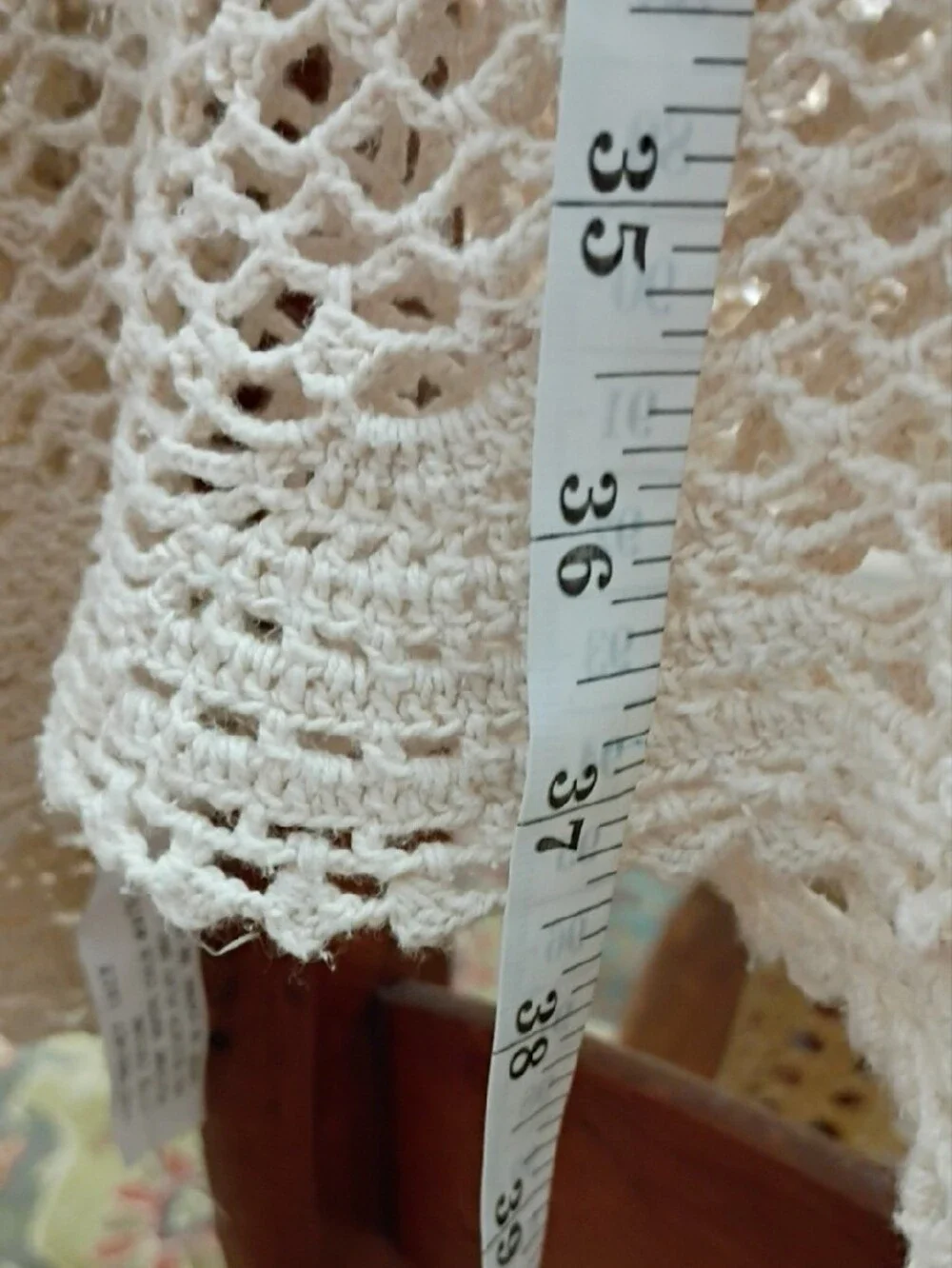 Vintage Handmade Crochet Lace Tablecloth - Cream Circle & Diamond Pattern